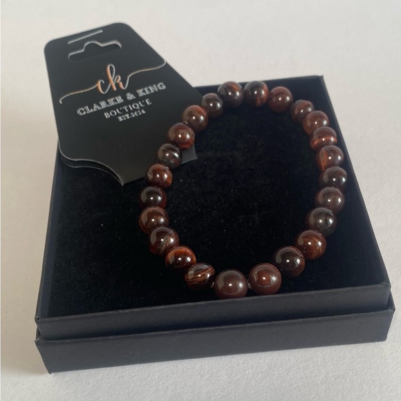 Red Tiger eyed Beaded Bracelet 8 mm - Picture 1 of 4